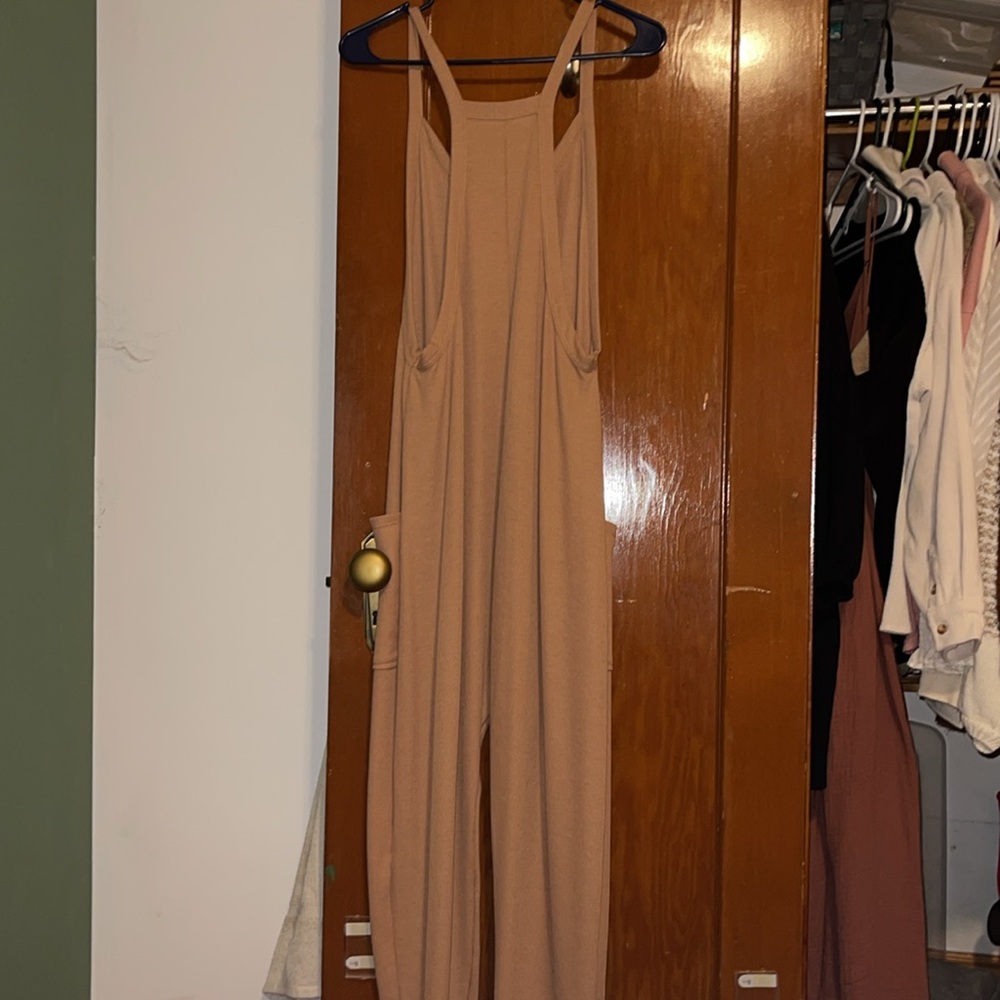 Jumper - Picture 2 of 2
